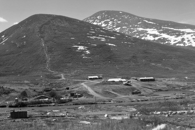  реки Дюрас-Юрега. Посёлок прииска имени Третьей пятилетки